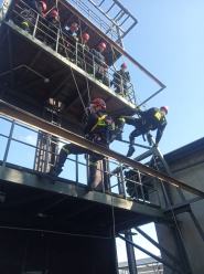 Strażacy szkolili się z ratownictwa wysokościowego