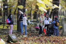 Po raz 13. odbyła się akcja sprzątania zabytkowego cmentarza przy Wrocławskiej