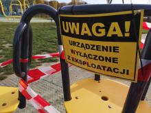 Mieszkańcy skarżą się na zły stan placu zabaw w Parku 800-lecia