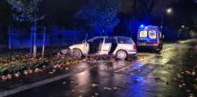Wypadek z udziałem samochodu osobowego przy ul. Starobrzeskiej w Brzegu