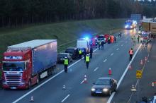Rodzinna tragedia na A4. W wypadku zginął ojciec i jego 12-letnia córka