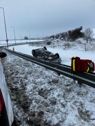 Dachowanie na A4. Autostrada zablokowana po śmiertelnym wypadku