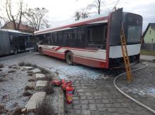 Pożar komory silnika autobusu w Kędzierzynie-Koźlu