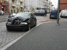 Kolizja dwóch BMW pod galerią Solaris