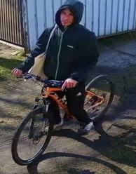 KPP Krapkowice: Publikujemy wizerunek mężczyzny podejrzewanego o kradzież roweru