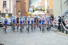 Meta Tour de Pologne na Ozimskiej w Opolu. Zmotoryzowani muszą odstawić samochody