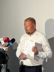 Witold Zembaczyński "wygrywa". Sąd oddalił wniosek Pawła Kukiza 
