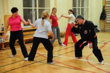 Samoobrona dla kobiet z policyjnymi instruktorami. Zapisz się już dziś!