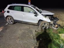 Wypadek na drodze wojewódzkiej 426. Auto uderzyło w betonowy przepust