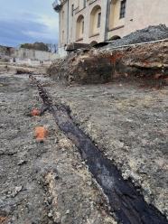 Drewniany wodociąg odkryty w Brzegu. Pochodzi z XVI wieku