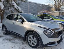 Nowy radiowóz dla policjantów z Lewina Brzeskiego