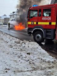 Pożar samochodu osobowego w Zawadzkiem na ulicy Opolskiej