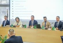 Na sesji o ochronie zdrowia i młodzieży