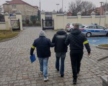 Poszukiwany za kradzież rozbójniczą trafił do więzienia