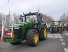 Uszkodził oponę traktora i zaczął uciekać