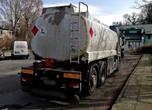 Zatrzymanie pojazdu przewożącego ładunek niebezpieczny w Krapkowicach