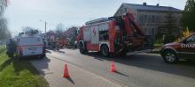 Niebezpieczny poranek w Kościerzycach: Kierowca zabrany do szpitala