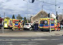 Wypadek na skrzyżowaniu w Opolu: Poszkodowana jest trójka dzieci