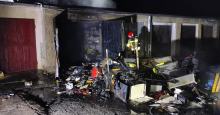 Pożar garażu w Kluczborku - jedna osoba ranna