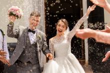 Zaplanuj idealne wesele: kompletny przewodnik po organizacji wymarzonego ślubu