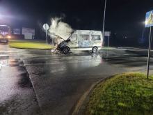 Pożar samochodu na parkingu Kauflandu w Kluczborku