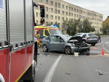 Wypadek na Armii Krajowej. Jeden z kierowców trafił do szpitala