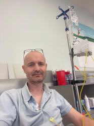 Jacek Kasprzyk wciąż potrzebuje naszej pomocy. Ciężka walka z rakiem trwa