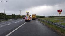 Wyciek substancji niebezpiecznej na autostradzie A4, interweniowały służby