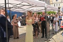 Niezręczna scena przed odsłonięciem gwiazdy Dody. Marszałek wyproszony z ceremonii