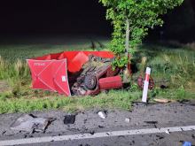 Tragiczny wypadek na DK38 pod Karchowem. Nie żyje jedna osoba, dwie są w szpitalu