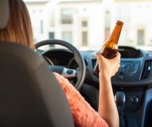 Kierująca miała 4 promile alkoholu - tłumaczyła, że chciała tylko podwieźć kolegę do sklepu