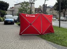 Tragiczny finał interwencji przy Solarisie. Nie żyje mężczyzna