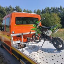 Policjanci prowadzili pościg za motocyklistą