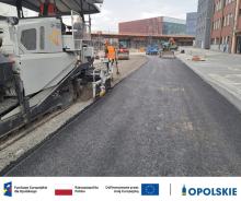 Nowy asfalt na ul. Kośnego i rozbudowa ronda przy CUP. Kolejny etap ważnej inwestycji drogowej
