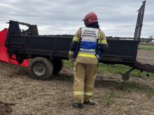 Tragiczny wypadek podczas prac polowych w Wichrowie - nie żyje mężczyzna