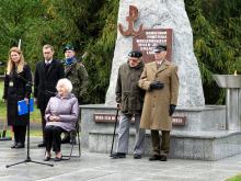 81 lat temu trafili do Stalagu 344. Dziś oddano im hołd