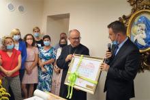 Pokorny gest w imię jedności. Biskup Opolski wycofuje się z honorowego tytułu