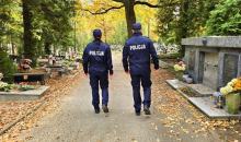 Nie daj się rozproszyć przy grobach. Ważne wskazówki policji na 1 listopada
