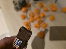 Czu to nowa tradycja?Doniesienia o igłach i pinezkach w cukierkach po Halloween