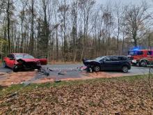 Zderzenie dwóch samochodów na trasie Korfantów-Sowin