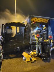 Pożar ciągnika siodłowego na MOP Wysoka przy autostradzie A4