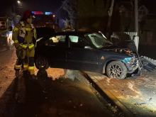 Kierowca uderzył w ogrodzenie w Domecku