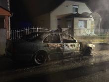 Nocna interwencja straży w Dylakach. Spłonął samochód na ul. Fabrycznej