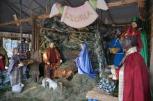 Dziś kolędowanie przy szczepanowickiej szopce. Widzieliście już? 