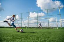 Dlaczego warto zainwestować w ogrodzenie boiska sportowego?