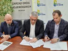 Umowa na projekt rozbudowy DW 421 przy granicy województwa. Gdzie powstanie obwodnica?