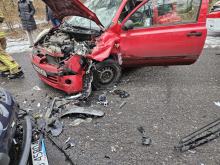 Czołowe zderzenie w Murowie. Jedna osoba trafiła do szpitala