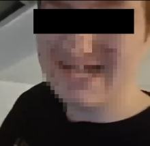 Szokujące nagrania nastolatka w sieci doprowadziły śledczych do domu w Kadłubie (WIDEO)