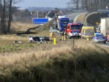 Dachowanie BMW w Siedliskach. Dwie osoby ranne