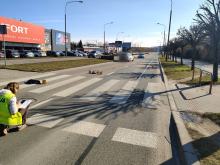 Policja wyjaśnia okoliczności potrącenia na przejściu w Opolu. 73-latka zmarła w szpitalu